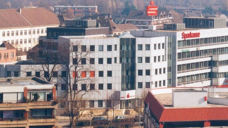 Geldinstitut in Moers: Kommunen profitieren vom Sparkassen-Gewinn
