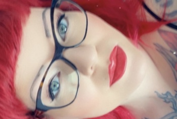MiriiiRedhead