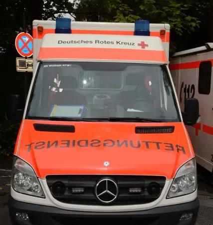 E-Scooter-Fahrer schwer verletzt