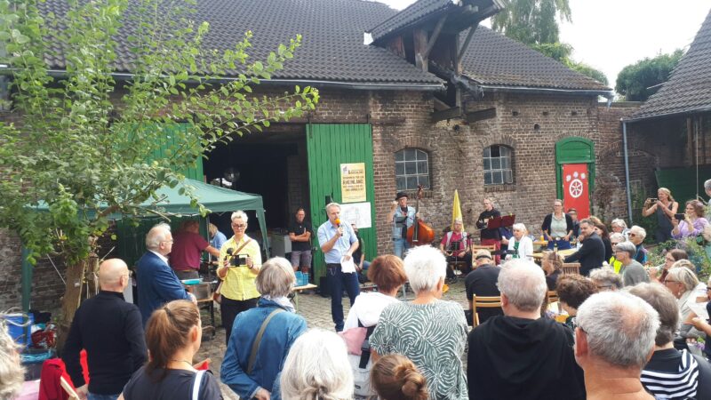 LVR-Haushaltssperre: Mühlenhof in Longerich feiert Sommerfest – und bangt um Existenz