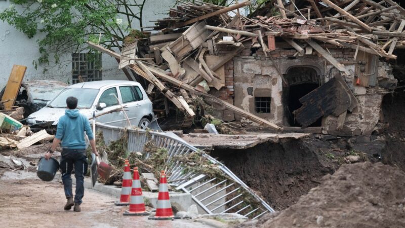 Überschwemmung: Versicherung zahlt nicht oder mauert