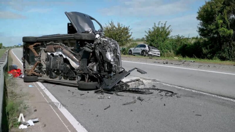 Unfall in der Rettungsgasse auf der A61: Verursacher schweigt