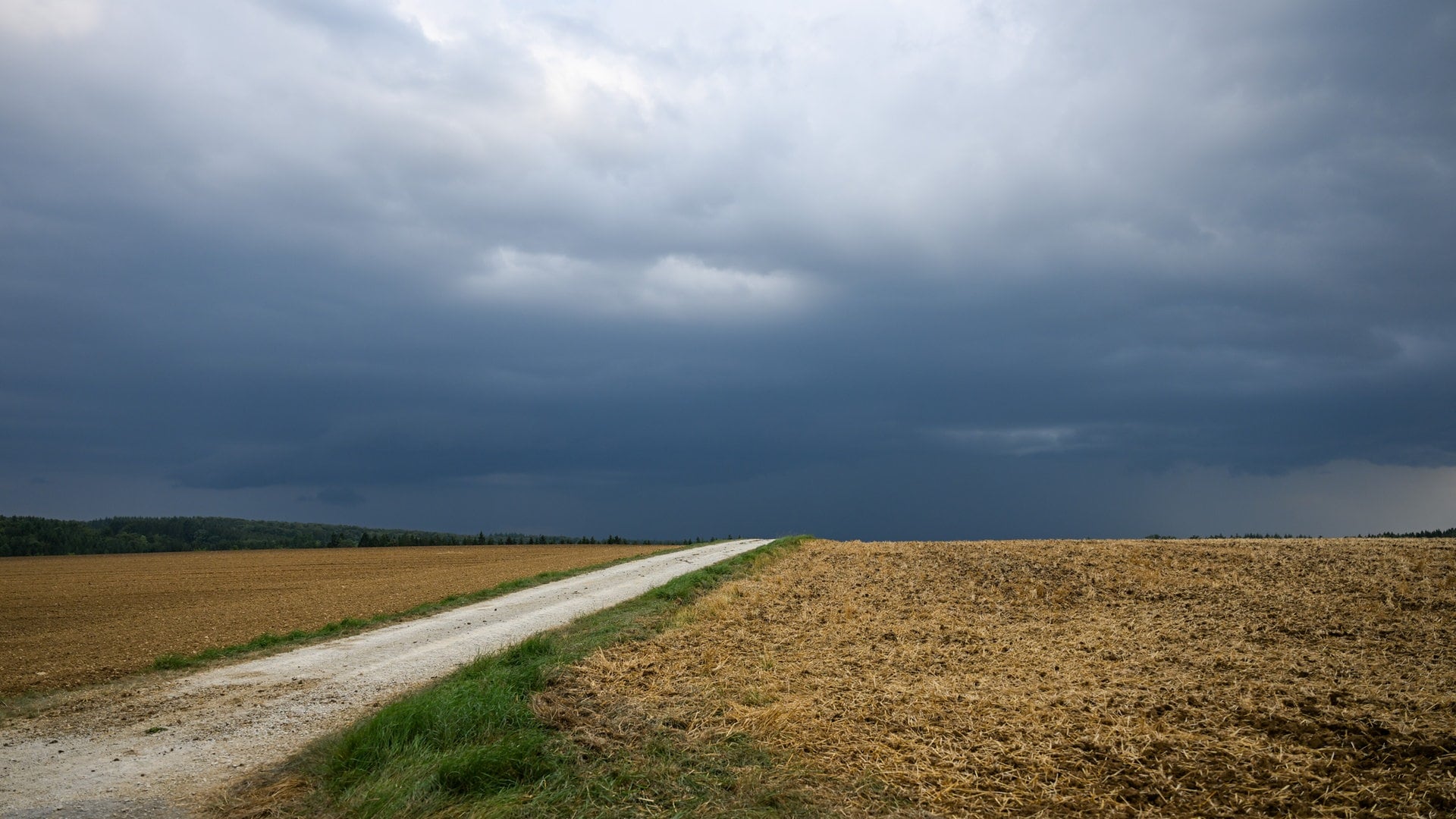 Gewitter, Hagel und Starkregen: Unwetter drohen in Baden-Württemberg