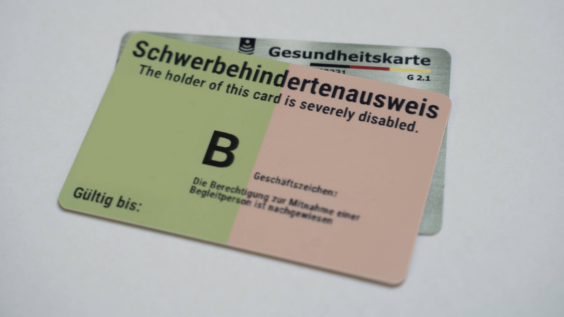 Das lange Warten auf den Ausweis: Wenn Menschen mit Behinderung monatelang im Unklaren gelassen werden
