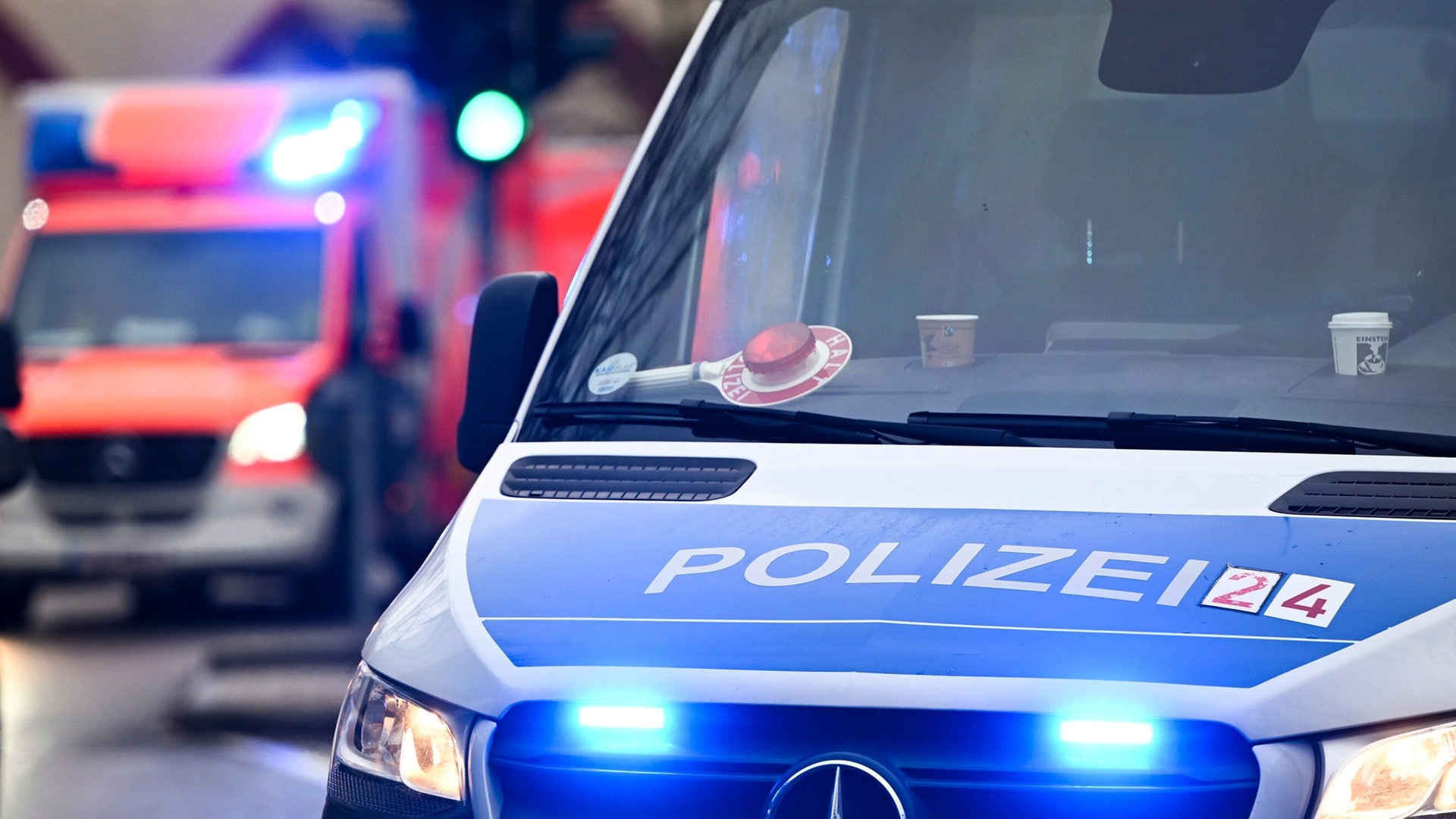 Mann verletzt Ex-Partnerin in Friedrichshafen lebensgefährlich – Kind bleibt unverletzt