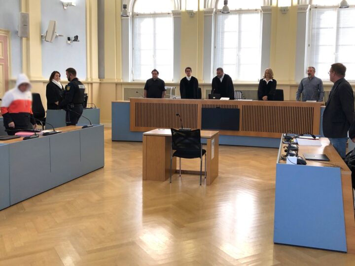 Mutter soll Baby in Waschmaschine gesteckt haben: Angeklagte sagt aus
