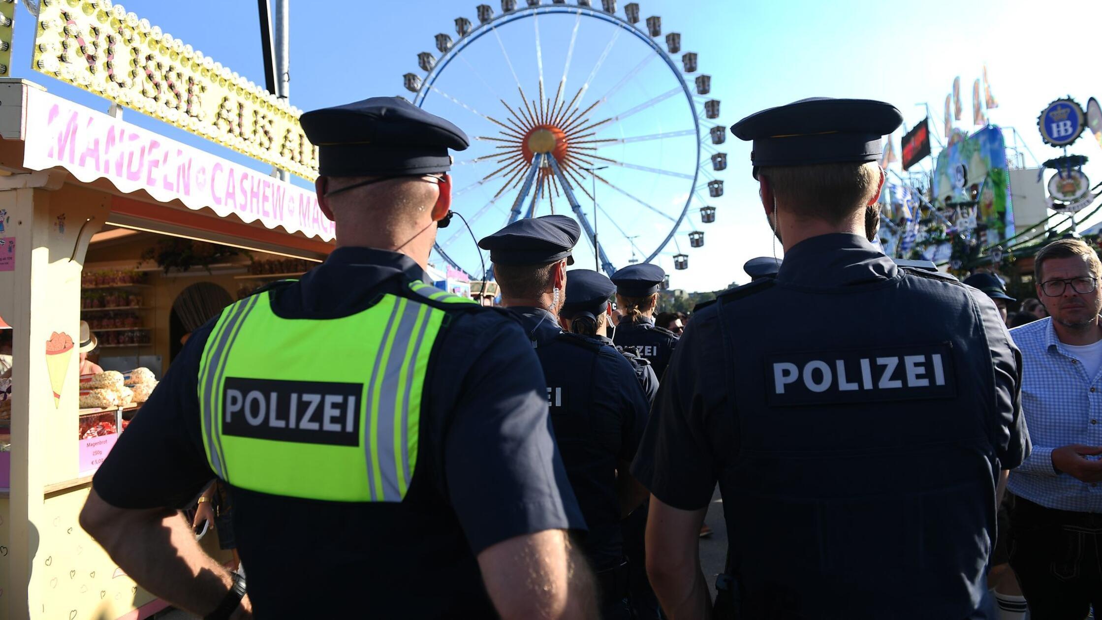Wiesn-Bedienung begrapscht? Mann festgenommen