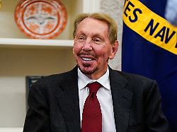 Bald reichster Mann der Welt?: Oracle-Mitbegründer Ellison könnte Musk vom Thron stoßen