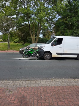 POL-WHV: Verkehrsunfall zwischen Pkw und Motorrad in Wilhelmshaven