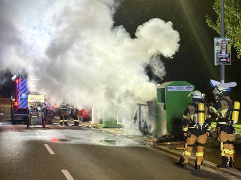 FW-E: Brandserie in Altenessen-Süd – mehrere Containerbrände