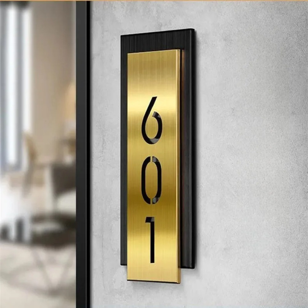 Personalisierte Hausnummer-Vertikal-Gold-Modern-Wetterfest 40cm