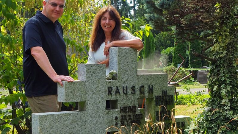 Verlassene Gräber: Lesung und Führung auf dem Südfriedhof in Zollstock
