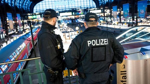 Waffenkontrolle am Hauptbahnhof: So viele Messer wurden sichergestellt