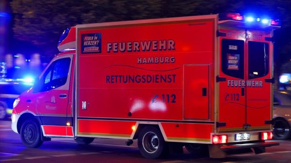 Verfolgungsjagd in Ottensen – Rollerfahrer kracht in Streifenwagen