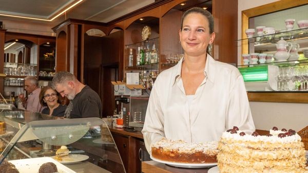 Abschied vom Café Funk-Eck: Ära geht zu Ende – mit vielen Tränen