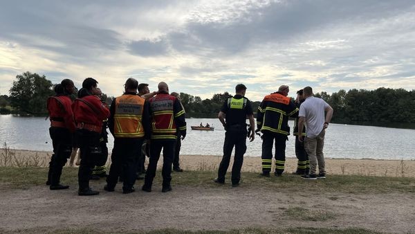 Badeunfall: Mann geht vor der Augen seiner Angehörigen unter