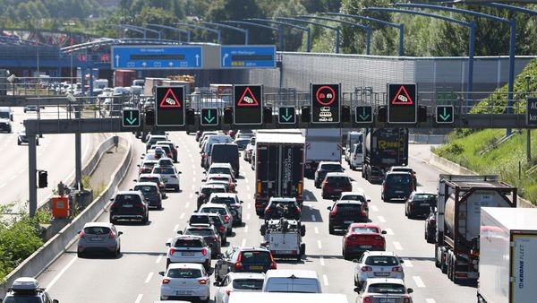 Die Sommerferien sind zu Ende: ADAC warnt vor Stau im Norden