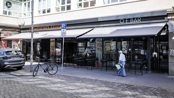 Kultgrieche schließt nach 56 Jahren – Ex-Fußballer wird emotional