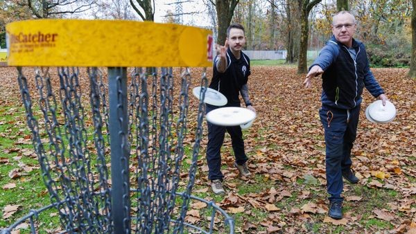 Warum in Hamburg Hundehalter und Discgolfer aneinandergeraten