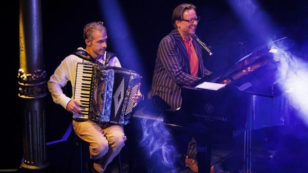 Staatsoper im Tivoli: Verpeilter Abend mit musikalischem Mumpitz
