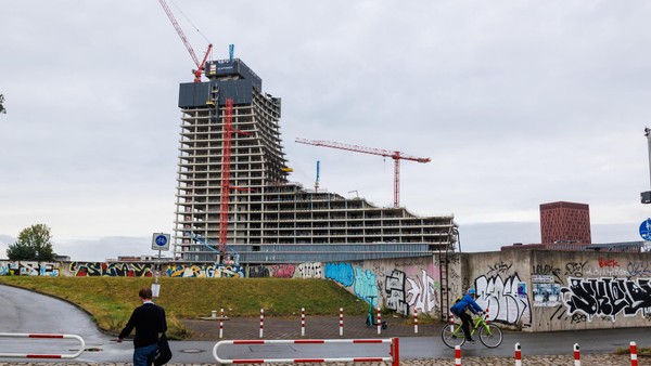 Möglicher Käufer nennt neuen Zeitplan für den Elbtower