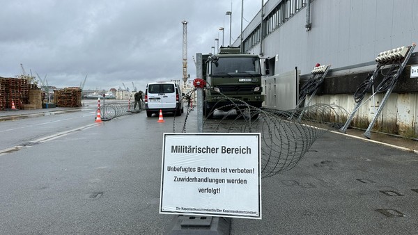„Red Storm Bravo“: Bundeswehr warnt Hamburger Schulen