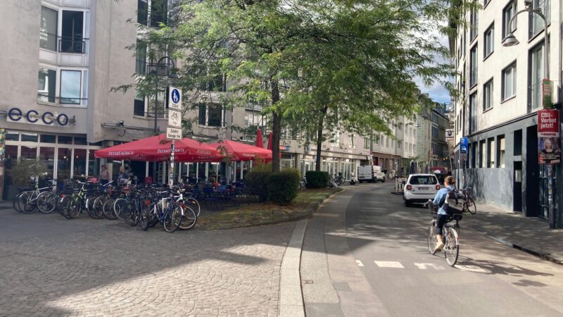 Kölner Südstadt: Bürgereingabe möchte Fläche am Kartäuserwall nach Marlis Bredehorst benennen