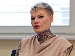 Berufung nach Hitlergruß-Urteil: Melanie Müller muss sich hinten anstellen