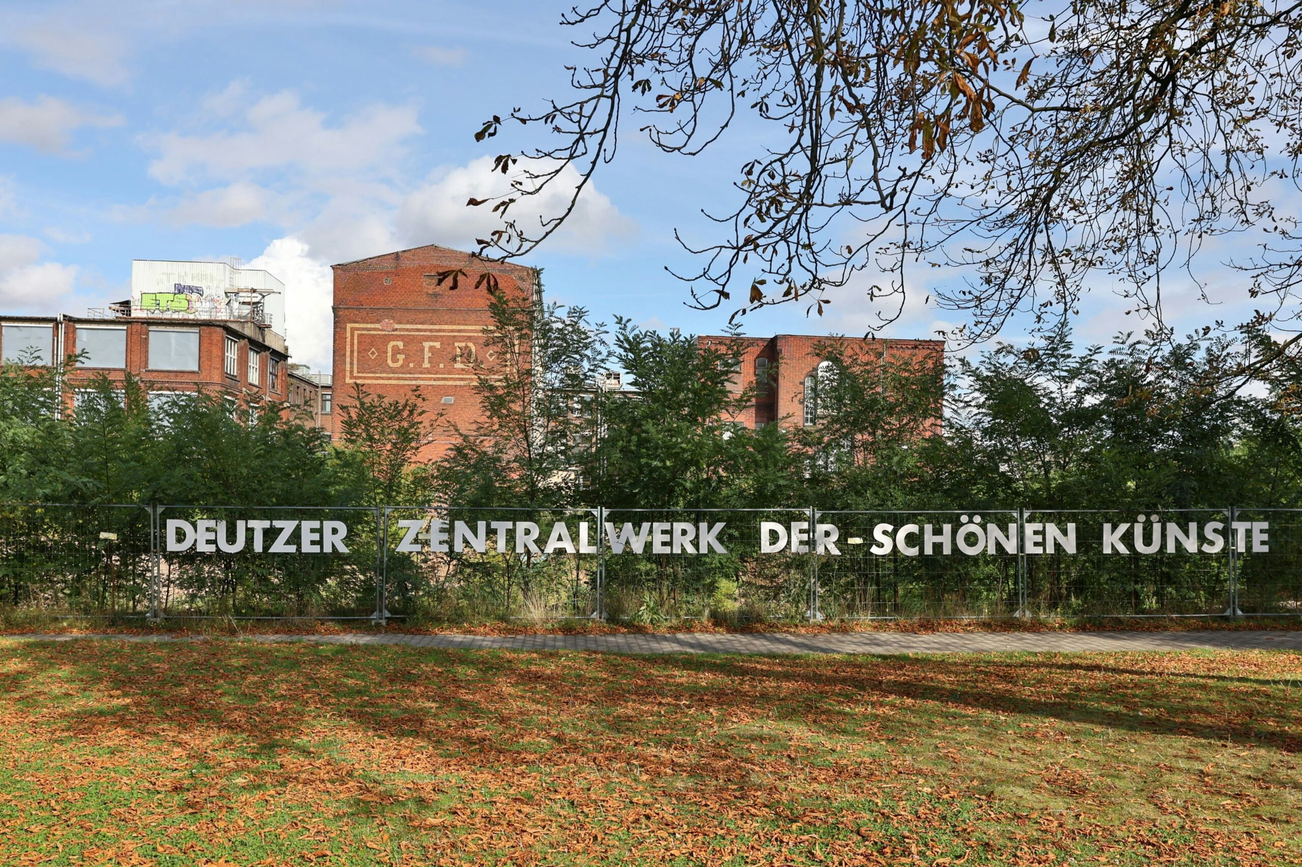 Spielzeiteröffnung: „Raum 13“ lädt zu Programm im Deutzer Zentralwerk der Schönen Künste