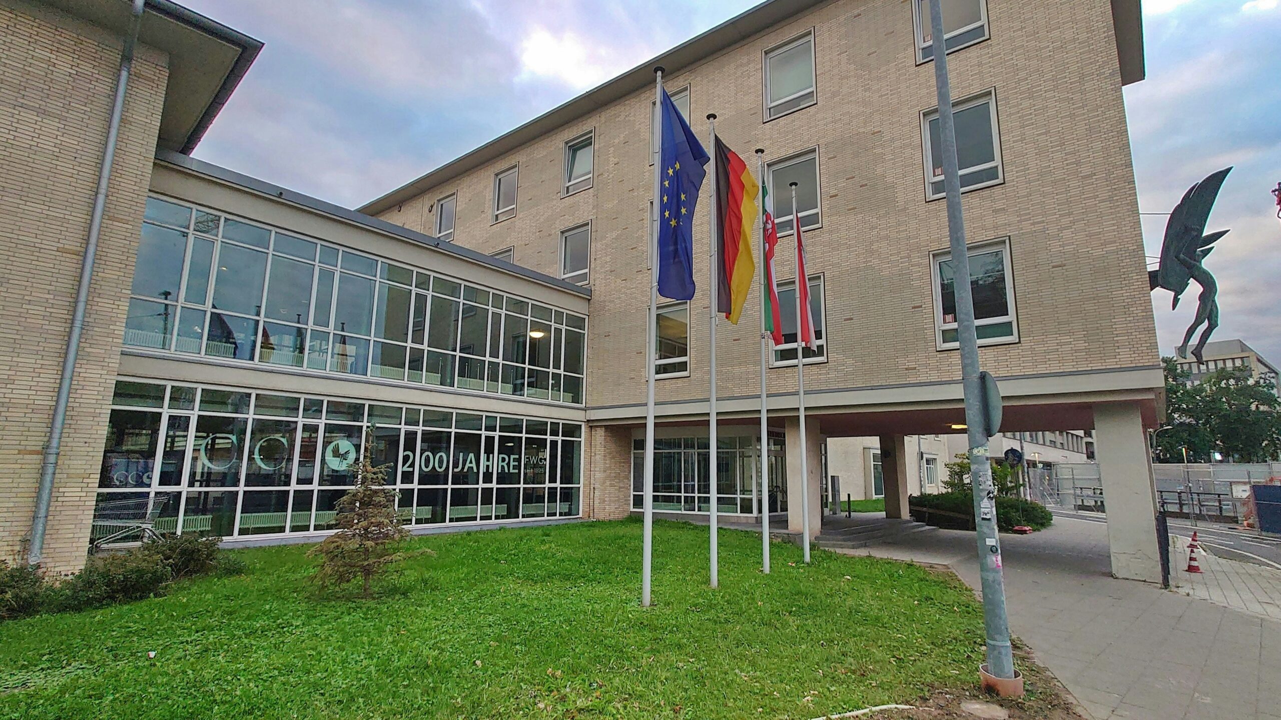Zweitälteste Schule von Köln: Friedrich-Wilhelm-Gymnasium feiert 200-jähriges Jubiläum mit Prominenz