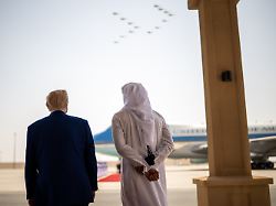 „War Netanjahus Entscheidung“: Tump versucht, nach Katar-Angriff die Wogen zu glätten