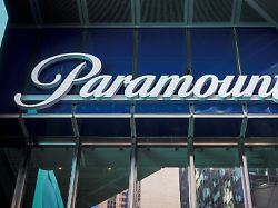 Hollywood-Deal erfreut Anleger: Plant Paramount eine Übernahme von Warner Bros.?
