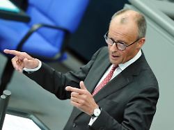 ​Generaldebatte im Bundestag: Merz lässt Weidel-Tirade abperlen und wendet sich mit Bitte an Bürger