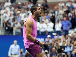 Trump-Besuch bei US-Open-Finale: Phänomenaler Alcaraz siegt und stürmt an Weltspitze