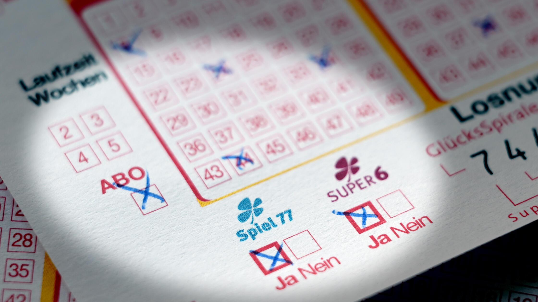 Deshalb sollten Sie Ihren Schein checken: Millionen-Lotto-Gewinn geht nach Mittelfranken