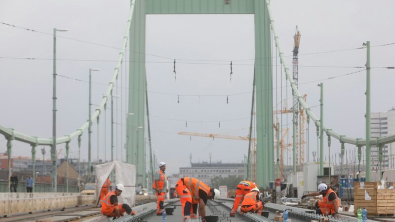 KVB-Fahrplanwechsel: Ab 15. September fahren Bahnen wieder über Mülheimer Brücke