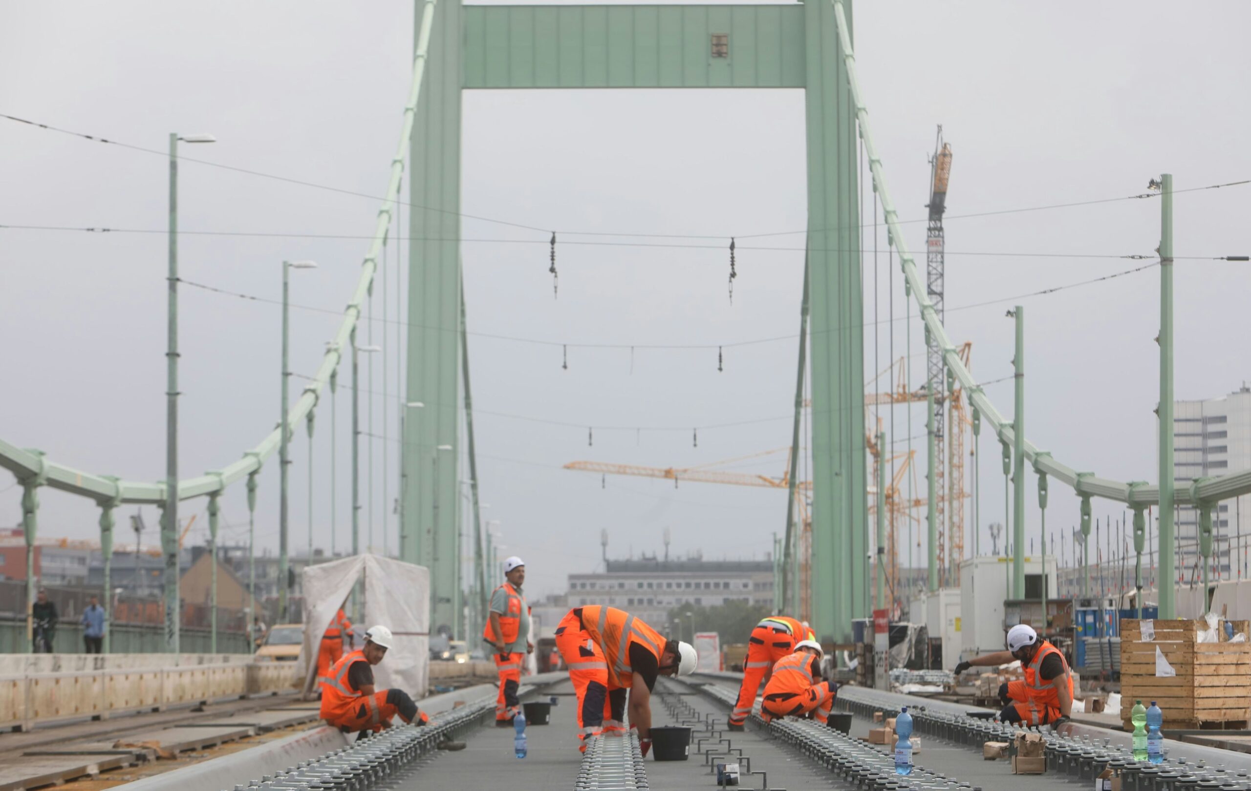 KVB-Fahrplanwechsel: Ab 15. September fahren Bahnen wieder über Mülheimer Brücke