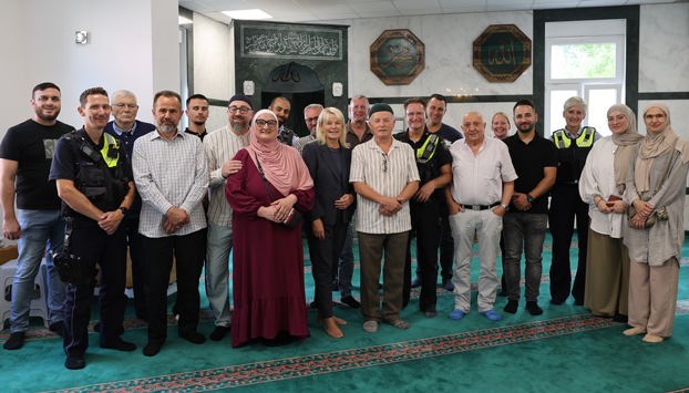 POL-RE: Castrop-Rauxel: Dialogreihe AnsprechBAR an Moschee – Polizei fördert interkulturellen Austausch