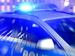 Radfahrer bei Flucht getötet: Autofahrer beißt Beifahrer Fingerkuppe ab