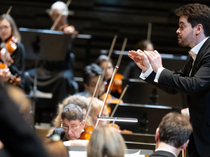 Festival lädt Philharmoniker mit Dirigent aus Israel aus