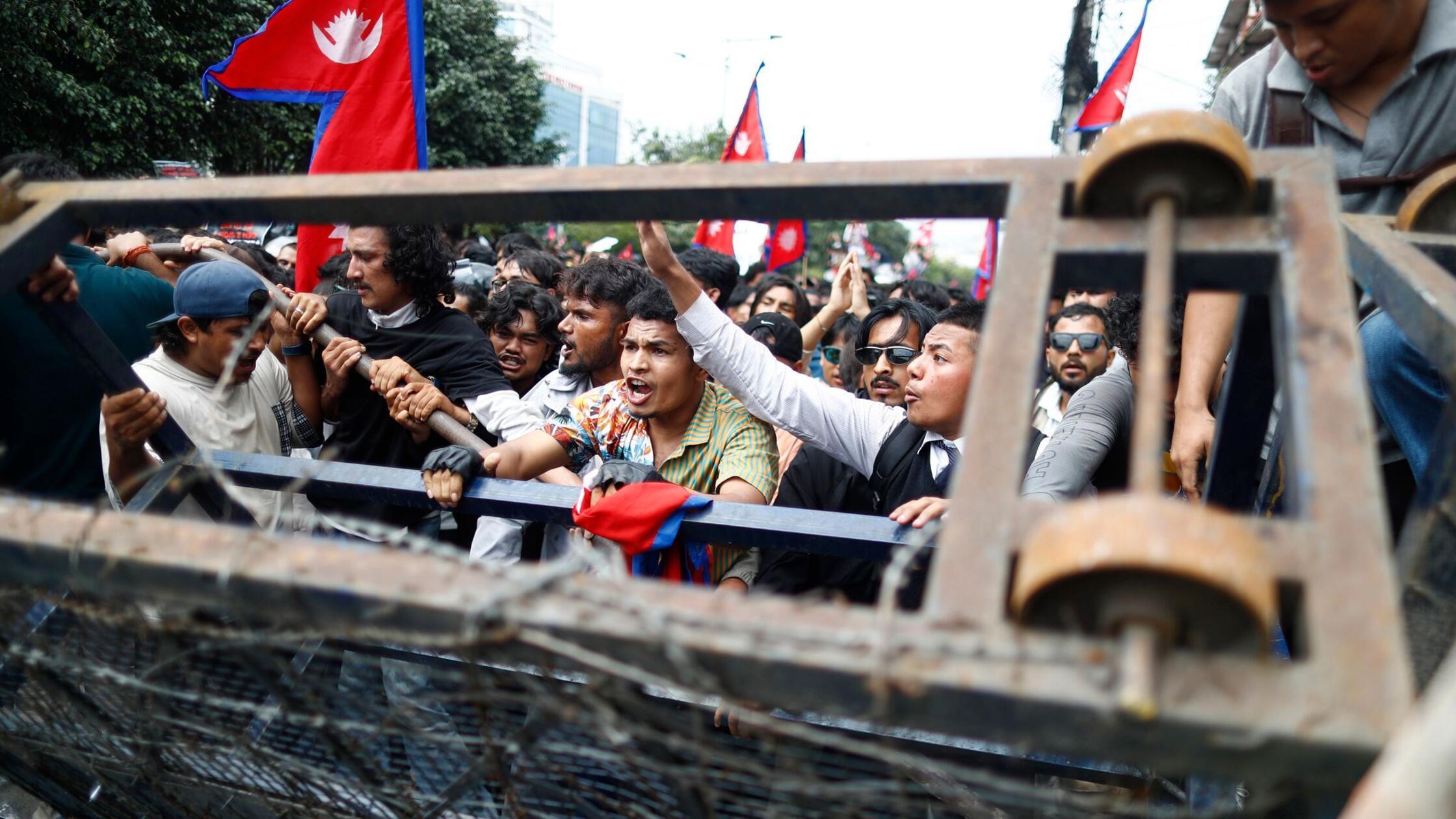 16 Tote bei Straßenprotesten gegen Regierung in Nepal