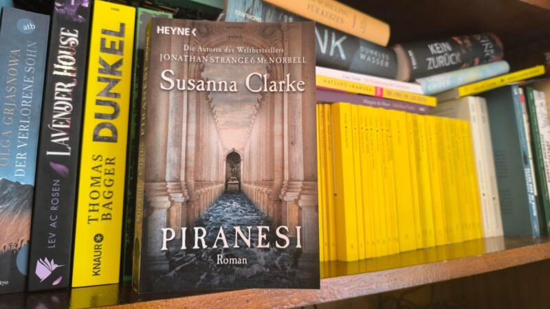 Ein Haus mit Meer und Wolken: „Piranesi“ von Susanna Clarke – Buchtipp
