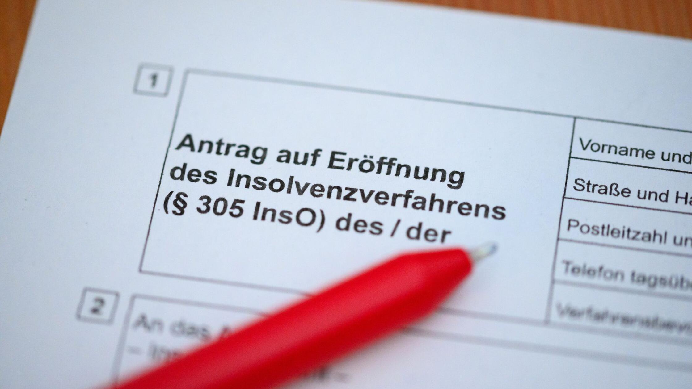 Endgültiges Aus: Traditionsunternehmen in Bayern schließt – 300 Beschäftigte betroffen