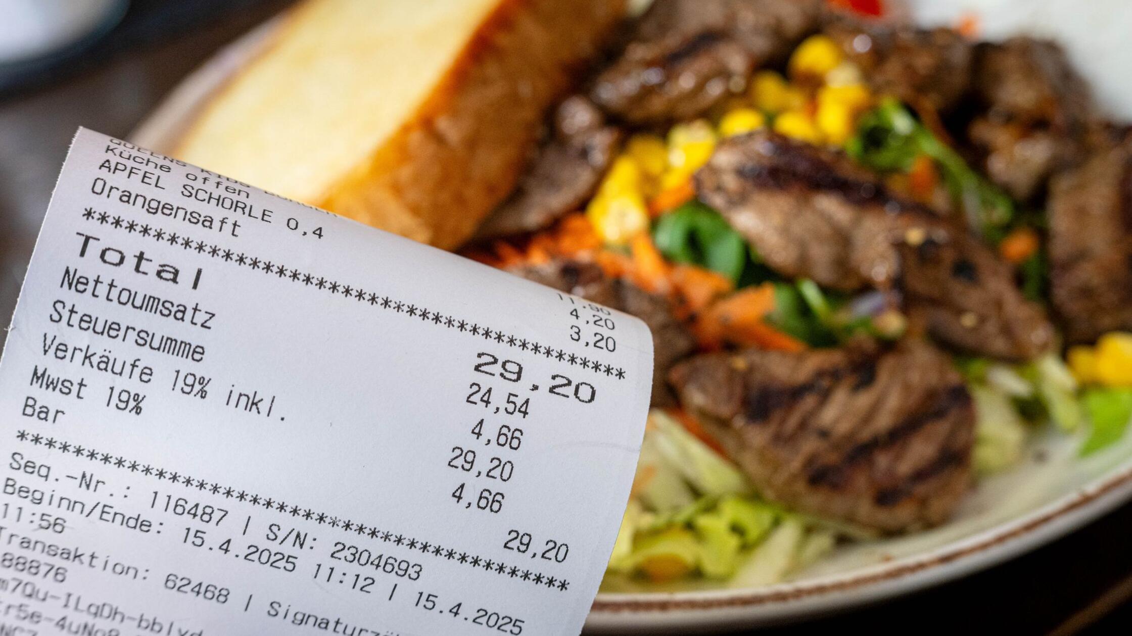 Über 63.000 Euro für ein Abendessen: Monsterrechnung auf Mallorca sorgt für Schlagzeilen