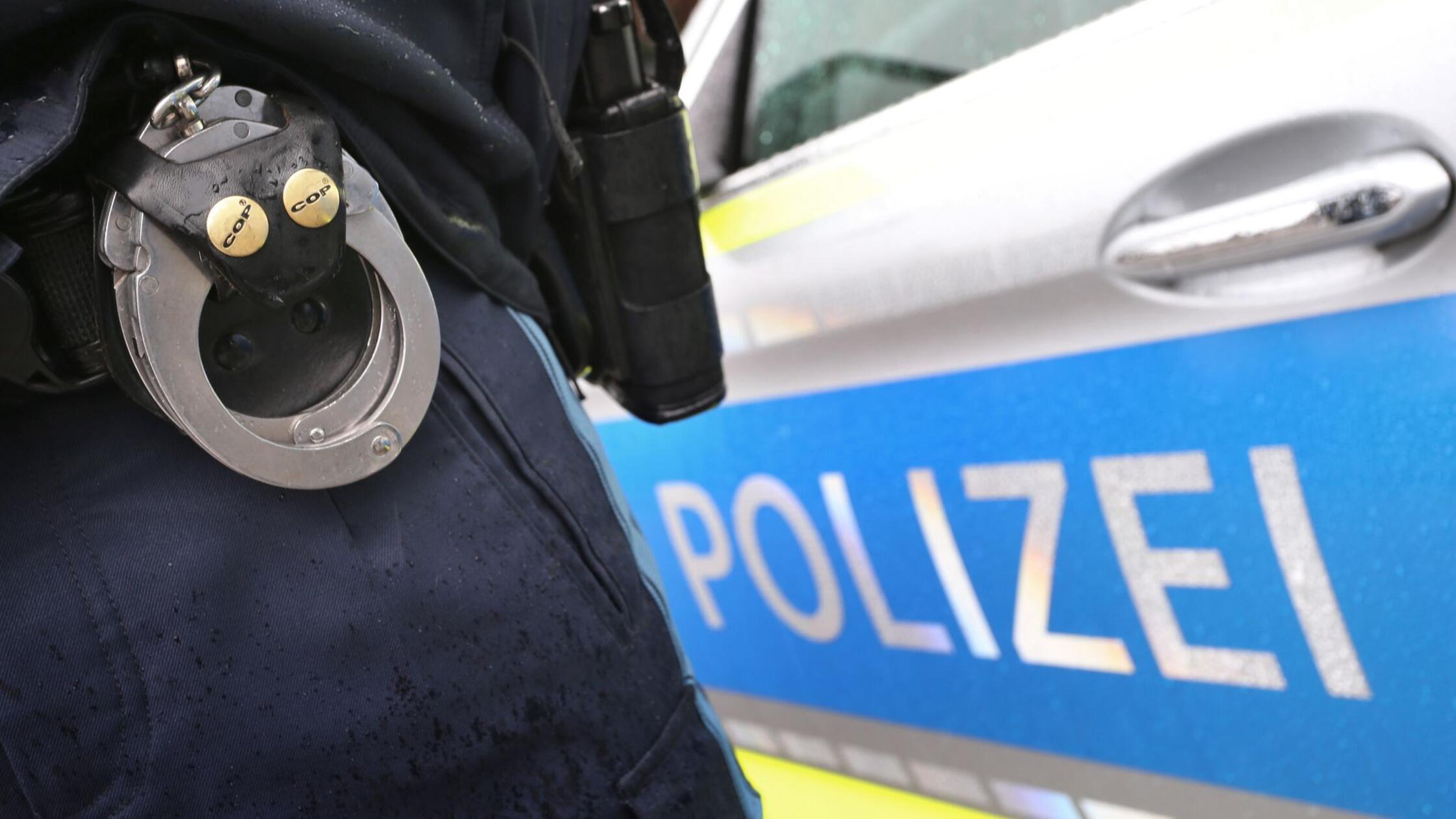 Mann besprüht junge Frauen mit stinkender Flüssigkeit – Polizei nimmt Tatverdächtigen fest