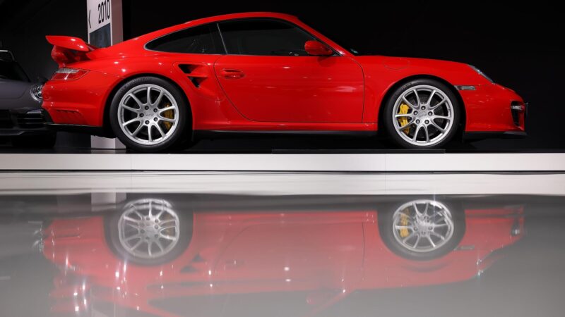 18-Jähriger leiht sich Porsche in Bayern – und fährt ihn zu Schrott: 100.000 Euro Schaden