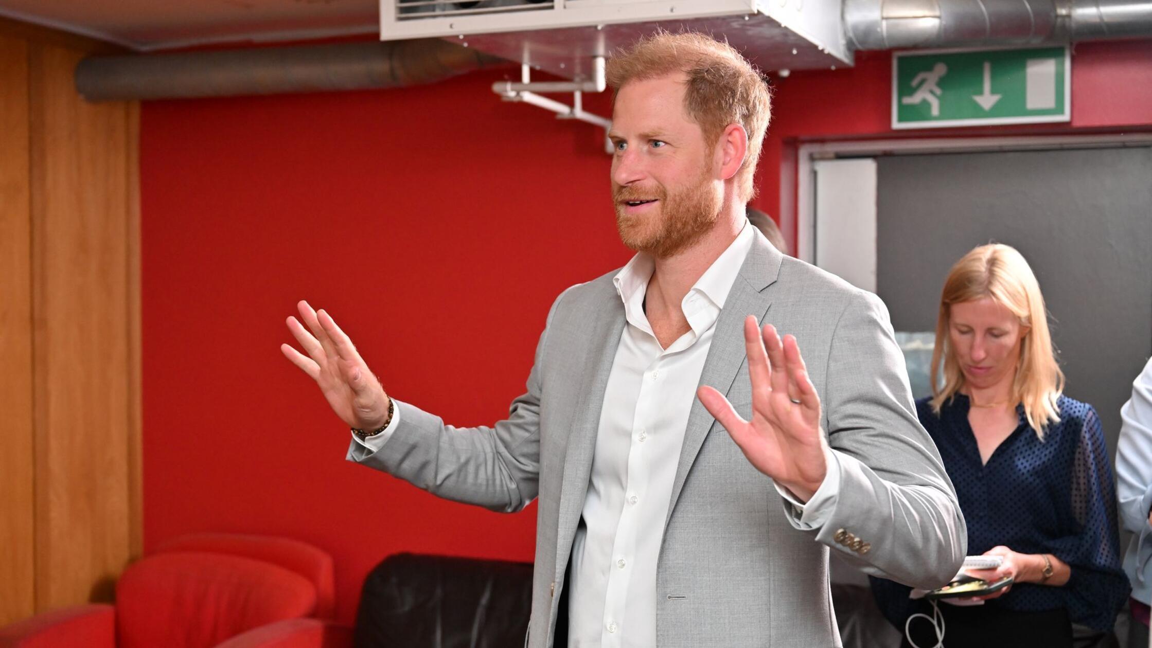 Harry spendet Millionensumme – bislang kein Familientreffen