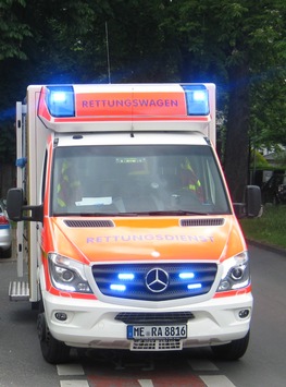 POL-ME: Vier Leichtverletzte und hoher Sachschaden bei Verkehrsunfall – 2509028