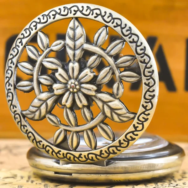 Taschenuhr mit Blumen-Motiv-Bronze-Retro-als Kette – Bild 4
