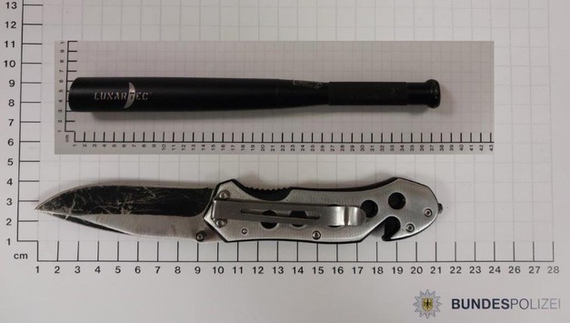 BPOL NRW: Hauptbahnhof Münster – Bundespolizei stellt Messer und Schlagstock bei 16-Jährigem sicher